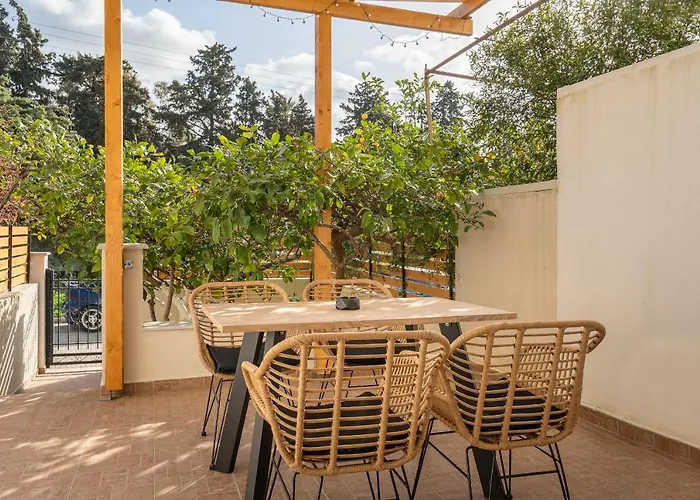 Lemon Garden Home